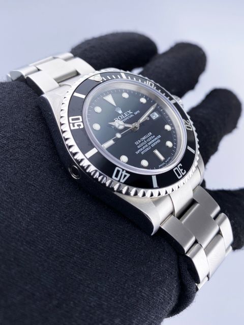 Rolex Sea-Dweller 16600 Image 3
